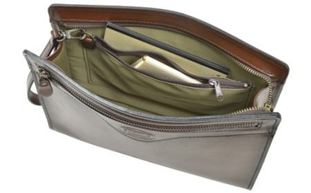 SADDLE　牛革シャドー三角ポーチ（01008-04）チョコ