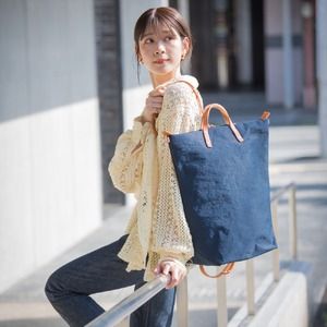 豊岡鞄　リュック　（ネイビー）TUTUMU books　(S2100　24-153）