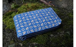 オリジナル印伝「狼と塩」小銭入れ白漆バージョン