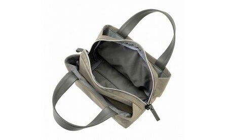 豊岡鞄　TUTUMU　Tore　グレージュ