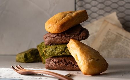 グルテンフリー 低糖質スイーツ ココアプロテインスコーン  8個 / スイーツ マフィン 低糖質 ダイエット 朝食 お菓子 焼菓子 糖質オフ 個包装 ギフト（小麦粉・砂糖・トランス脂肪酸・人工甘味料・不使用）【LowCarbHouse 】