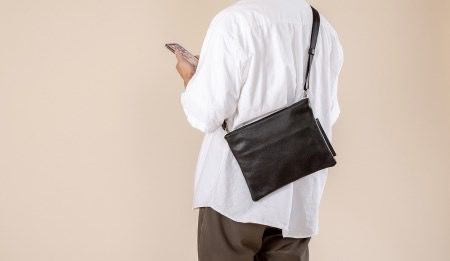 豊岡鞄TOTTEシュリンクサコッシュMBC018ブラック