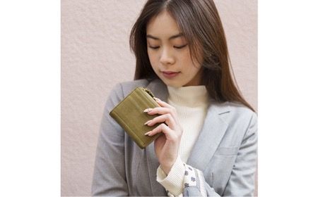 yɌLszyLzzanti-mode style OLIVE Compact WalletiAW700jI[u