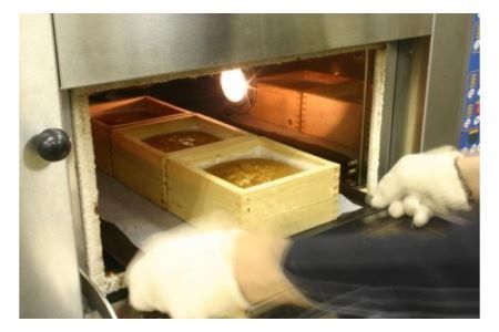 【コウノトリ育むお米使用】米粉カステラ一升枡焼き