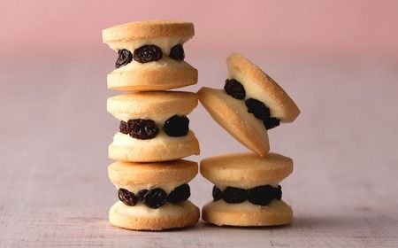 レーズンバターサンド 10個 / お菓子 洋菓子 スイーツ 人気