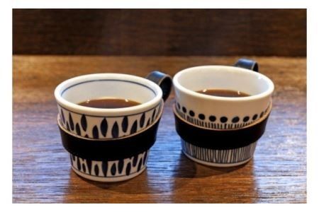 出石焼きのオリジナル蕎麦猪口2個セット（革の猪口把手付き）