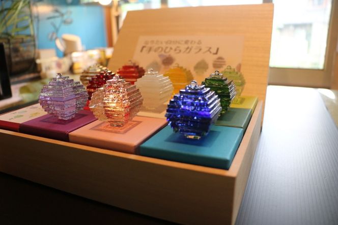 なりたい自分に変わる「手のひらガラス」（黄色）　SV00006