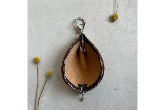 バナナキーケース（ヌメキャメル）　LC00012