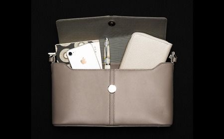 豊岡鞄 TOTTE カブセフォーマルバッグ MBF010 （グレージュ）