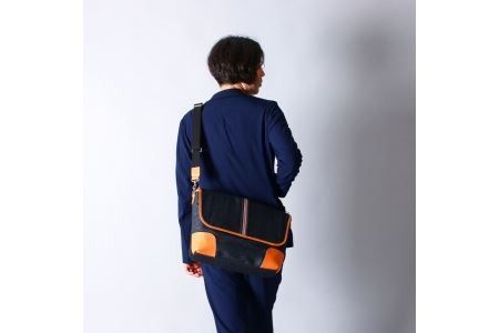豊岡鞄 craftsmanship Selvedge Denim itinerator ネイビー 781115 / 木和田正昭商店 ショルダーバッグ 井原デニム メッセンジャーバッグ メンズ レディース バッグ カバン 鞄 斜めがけ A4ファイル収納