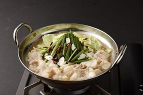 【ギフト】博多もつ鍋　味噌味（3人前）【海千】_HA0656