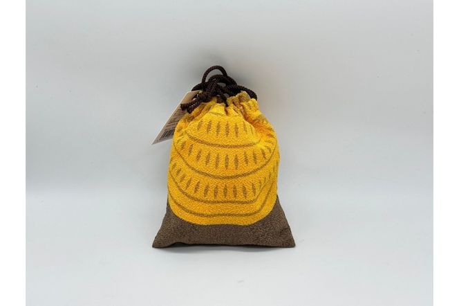 丹後ちりめん 祭巾着（たぬき） サイズ：約17cm×13cm　	DZ00027-09