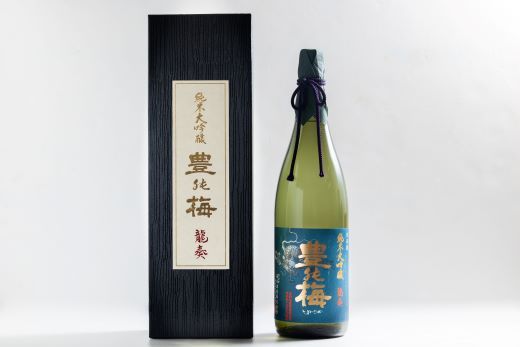 竜巻の酒！純米大吟醸 龍奏(ギフト用)1800ml 高木酒造 gs-0137