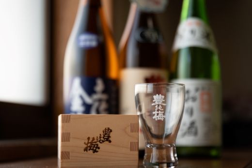 日本酒 辛口 豊能梅 特別純米酒 土佐金蔵 深海酵母仕込 1.8L×2本【受賞酒】 - 国産 高知県産 セット さけ お酒 深海酒 アルコール 晩酌 ギフト プレゼント 贈り物 gs-0148