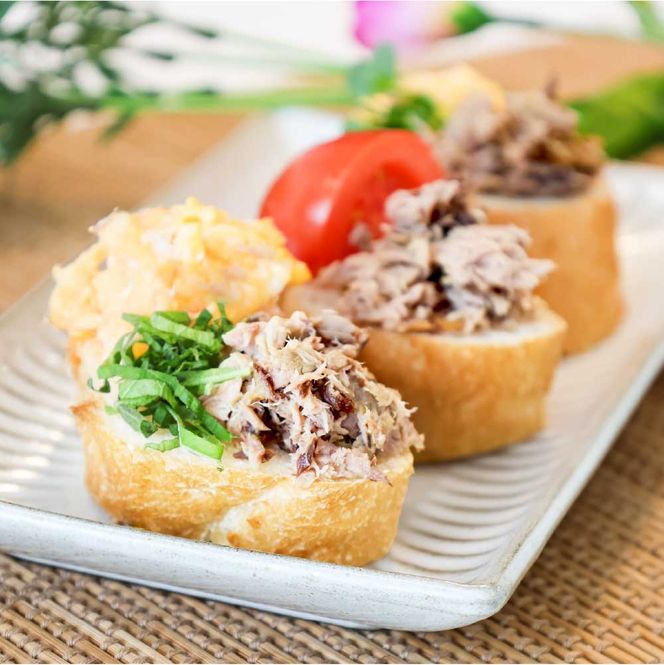 ツナ パウチ ノンオイル 鰹の水煮 100g×12パック パック カツオ かつお 常温保存 ストック 備蓄 おにぎり サラダ パスタ 防災 非常食 保存 長持ち 便利 アウトドア キャンプ 加工品 高