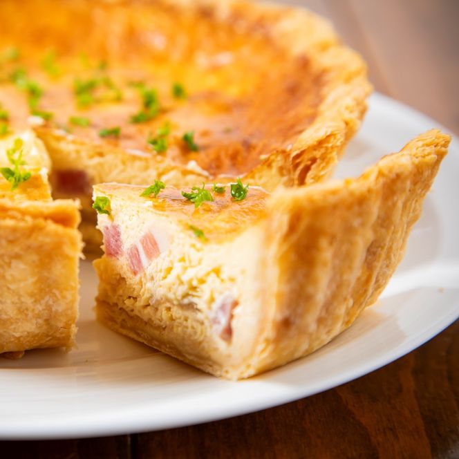 酪恵舎チーズとベーコンの自家製キッシュ