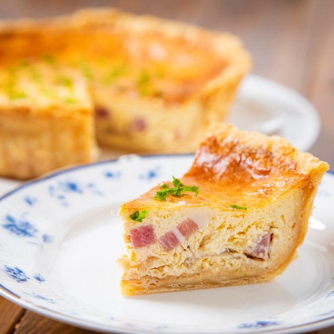 酪恵舎チーズとベーコンの自家製キッシュ