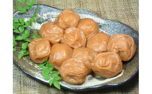 昔ながらのすっぱいしょっぱい梅干し1kg [中玉]２Ｌサイズ(化粧箱入)【ntbt220A】