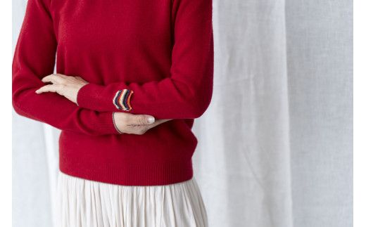 ラウンドネックプルオーバー(レッド)女性用サイズ:S(36)≪白田のカシミヤ≫