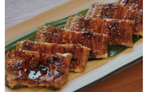 【全6回定期便】極上！国産うなぎ蒲焼 1尾×6回 計6尾 約1200g 創業100年以上続く老舗 紀州備長炭でじっくり焼き上げた専門店の味 （タレ・山椒付き）【tkb316】