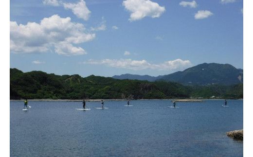 森浦湾SUP体験（大人） 中学生以上対象のSUP（スタンドアップパドルボード）体験 1時間コース / アクティビティ レジャー 体験チケット 観光【tgk107】