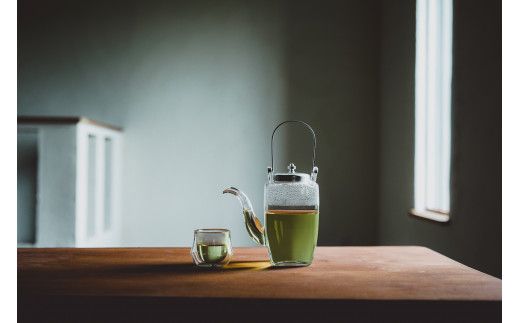 モンガク谷ワイナリー 3種のぶどうの葉を使ったフィールドブレンド北海道TEA_Y037-0333