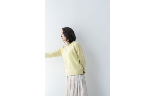 ラウンドネックプルオーバー(L.イエロー)女性用サイズ:M(38)≪白田のカシミヤ≫