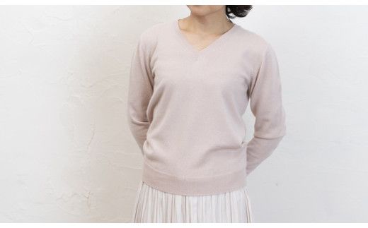   ベビーカシミヤ Vネックプルオーバー 男性用《白田のカシミヤ》男性用サイズ:M（42）｜ブイネック ニット カシミヤ 100％  高級 希少 メンズ