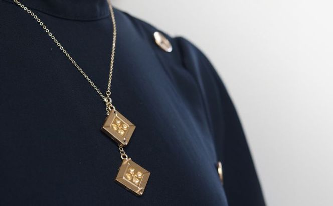 ネックレス モダン×北斎×金型の3wayネックレス【KASANE】 アクセサリー 北斎模様 モダン 装身具 江戸文化 裏勝り アルミ アルマイト 耐久性 耐食性 耐摩耗性 普段使い 墨田区 東京都