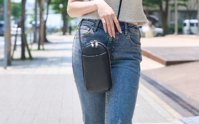 豊岡鞄 TUTUMU Pocket Leather （S4400） ブラック / 木和田正昭商店 縦型 ショルダー バッグ 斜めがけ 牛皮革 レディース 大人 おしゃれ シンプル デザイン 無地 モバイルショルダー ポシェット  かばん カバン バッグ