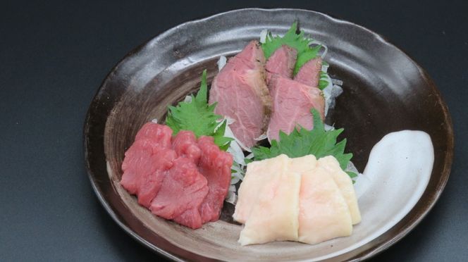 ＜信州伊那谷の食文化＞馬刺し盛り合わせセット | 馬刺し 赤身 ロース タレ付き 鮮馬刺し 馬刺し 馬刺 長野 信州 馬肉 お肉 刺身 冷凍 真空パック 小分け 送料 無料 伊那 信州【024-26】