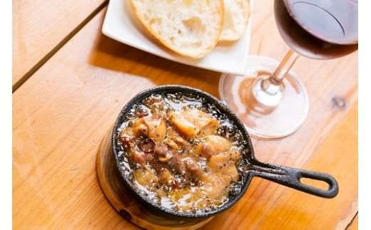 高知県 幻の地鶏 土佐ジロー アヒージョ 缶詰 3缶セット 鶏肉 グルメ 缶詰め 地鶏 ごちそう おつまみ 高級 美味しんぼ 満点青空レストラン 90g 贈り物 ギフト パスタ ワイン 日本酒 お取り寄せ 希少 隠れた名品 特産品 ブランド鶏 高知 お土産 郷土料理 ニンニク オリーブオイル 柚子 安芸市 高知県