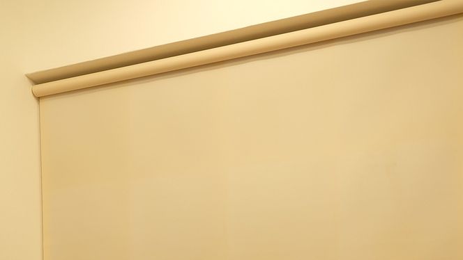 TOSO ロールスクリーン ボールチェーン式 採光生地 45cm×180cm（アイボリー）ブラインド シンプルインテリア 採光 間仕切 カーテンレール取付 [BD156-NT]