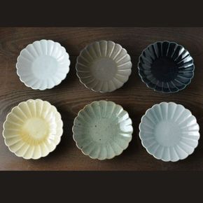 砥部焼 菊型皿セット（直径約17cm×2枚）白 IKTS011-1