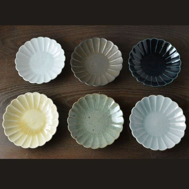 砥部焼 菊型皿セット（直径約17cm×2枚）白 IKTS011-1