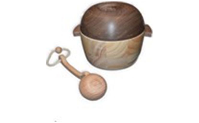 手作り木のおもちゃ　具沢山の大きなお鍋 玩具 工芸品 手づくり木のおもちゃ 