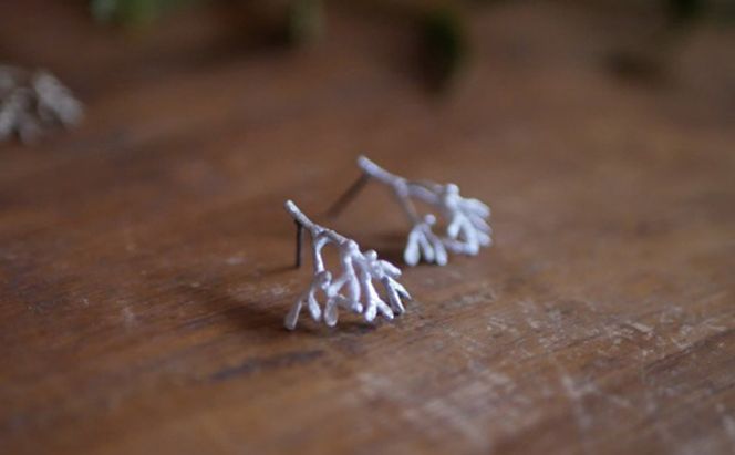 ヤドリギminiピアス（SV）/ YUKIKO MATSUI アクセサリー ファッション シンプル ギフト 