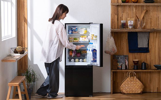 冷蔵庫 冷凍冷蔵庫 133L 小型 IRSD-13A-B アイリスオーヤマ 家電 小型冷蔵庫 2ドア冷蔵庫 2ドア セカンド冷蔵庫 セカンド サブ冷蔵庫 サブ 2台目 幅 50cm 以下 右開き 急速冷凍 冷蔵 冷凍 ストッカー 一人暮らし アイリス 宮城 宮城県 大河原町