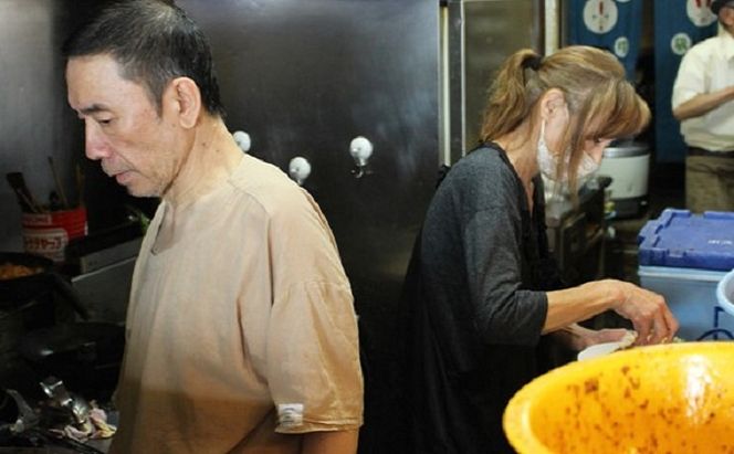 冷凍 ご飯 えびめし ・ ポーク カレー 6パック セット (各3パック) キッチンかいぞく 岡山 B級グルメ 加工品 惣菜 伝統的 ソウルフード あっさり コク 電子レンジ 簡単 便利 