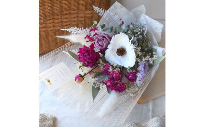 【母の日】プレミアムドライフラワー・ブーケ　ココラベンダー＜お届け日：2026年5/4～5/10 当店おまかせ ＞母の日カード付き【 母の日 ギフト アレンジ 花 贈り物 大阪府 門真市 】 272230_BG135