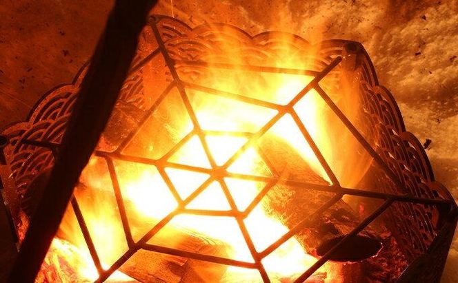 和テイストのアイアン焚き火台『青海波』