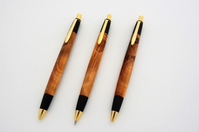 屋久島産【天然ヒノキ】ボールペン（0.7mm）１本〈 ペン 文具 工芸品 文房具 雑貨 ギフト 贈答 プレゼント 木軸 木製 入学 お祝い 〉