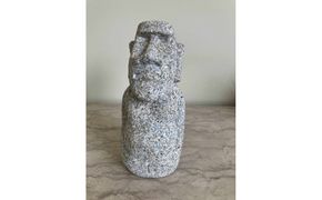 庵治石モアイ像 372013_GH011