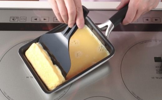 貝印 料理研究家 脇雅世監修 o.e.c IH 玉子焼き器 スクレッパー付 2点セット 000DY5201 OEC オーイーシー IH ガスコンロ オーブン 対応 関市 キッチンツール 料理 おしゃれ 便利 スクレーパー スクレイパー
