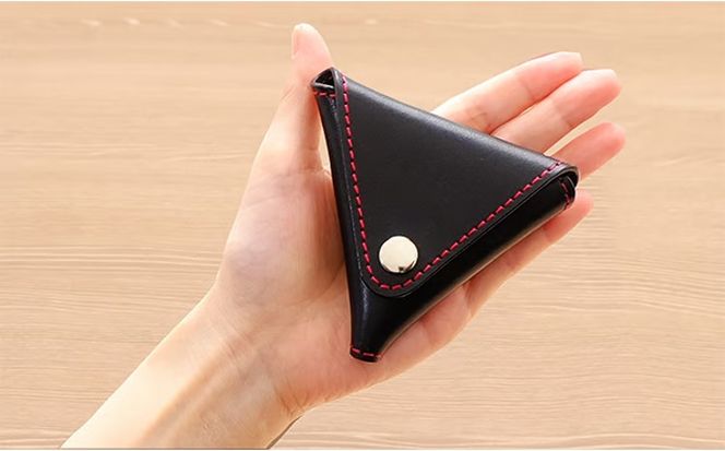 牛革 三角コインケース (小銭入れ) ブラック | 本革 レザー 革製品 小物入れ 男女兼用 メンズ レディース 革小物 財布 ミニ財布 ウォレット 日本製 北海道 滝川市