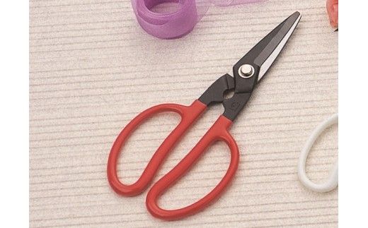 女性や年配の方もらくらく、小型軽量刈込鋏「ミニロン」（No.0105）と万能鋏のセット