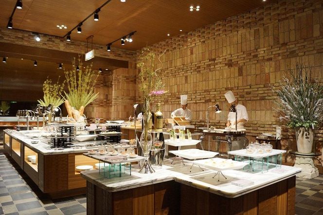 【ホテル川久】平休日1泊2食付ペア宿泊券《カワキュウスイート（洋室）》 304018_JTBG003