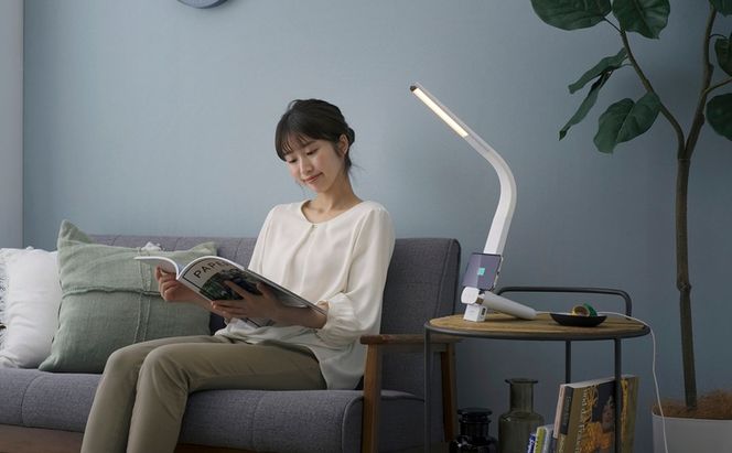 LEDデスクライトQi充電シリーズ 縦置きタイプ 調光・調色 LDL-QLDL-W ホワイト デスクライト LED 調光 調色 ワイヤレス充電 おしゃれ アイリスオーヤマ スタンドタイプ Qi充電 勉強 テレワーク