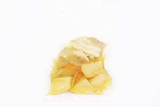 国産原料 大きめ具材の肉じゃが 150g×5パック [国産野菜 じゃがいも ジャガイモ 玉ねぎ タマネギ 人参 にんじん ニンジン]|06_kkm-290501