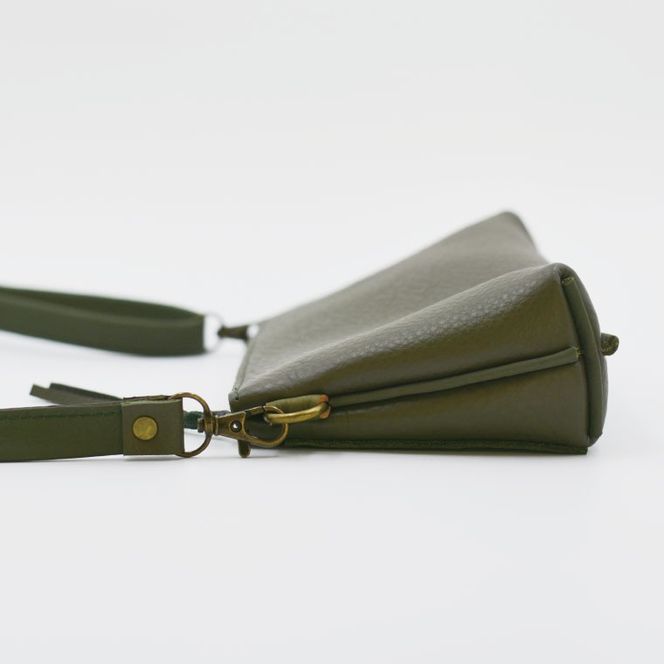 益子の革工房maharoのショルダーポーチ（S）オリーブグリーン｜栃木県 益子町 ふるさと納税 ショルダーポーチ 牛革 手作り（AX105-4）